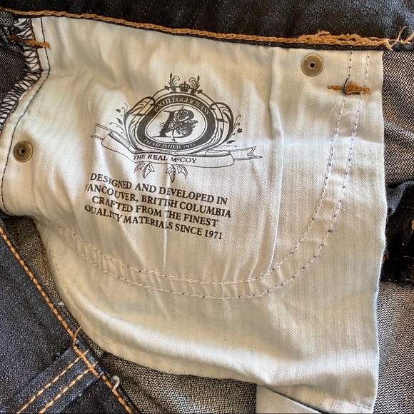 Bootlegger Capri Jeans - Picture 4 of 7